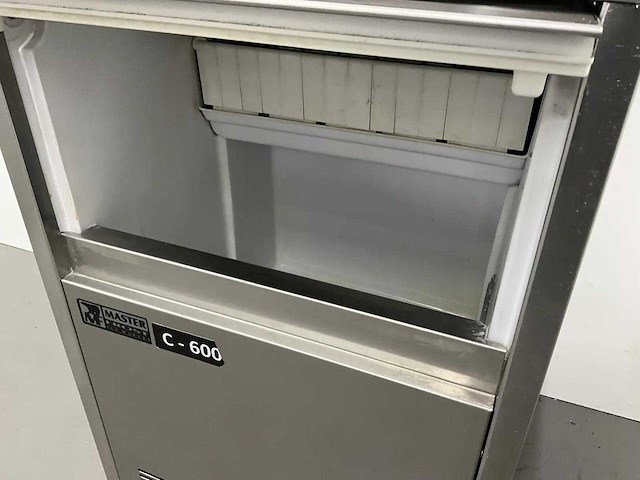 Master frost - c-600 - ijsblokjesmachine - afbeelding 3 van  4