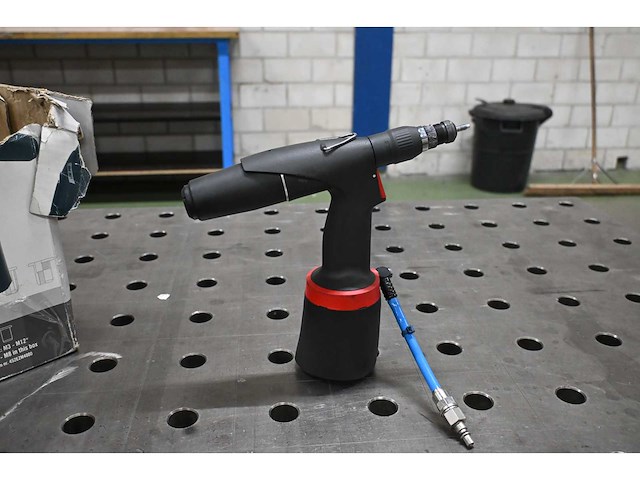 Masterfix ezm4000 pneumatische blindklinktang - afbeelding 2 van  3