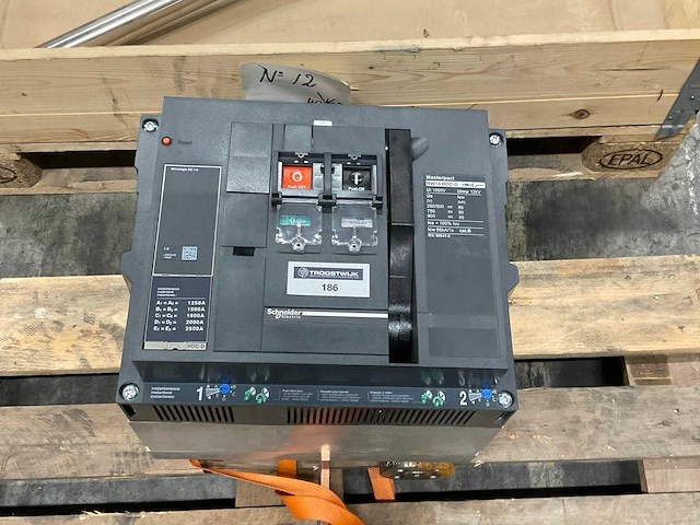 Masterpact nw10 hdc-d circuit breaker - afbeelding 1 van  6