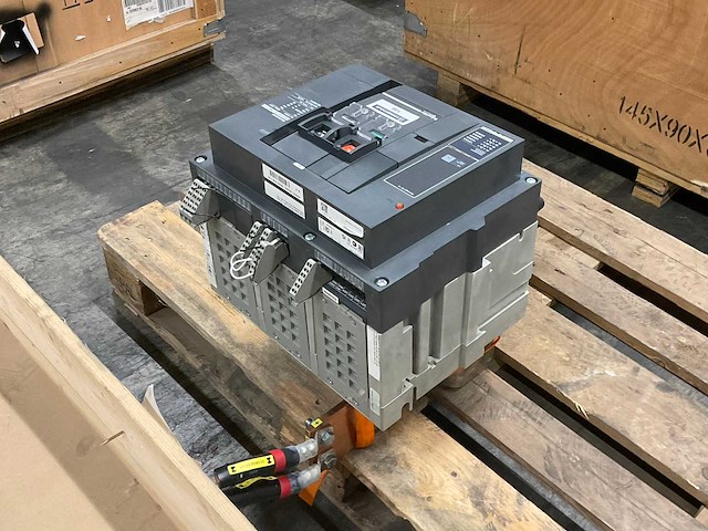 Masterpact nw10 hdc-d circuit breaker - afbeelding 5 van  6