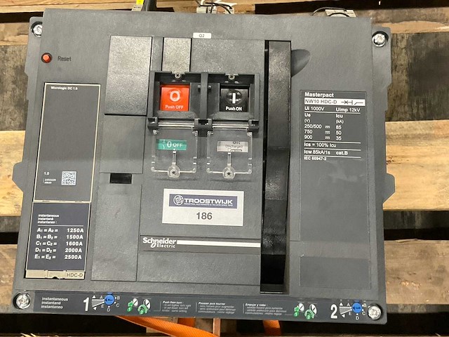 Masterpact nw10 hdc-d circuit breaker - afbeelding 6 van  6