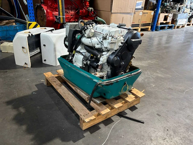 Mastervolt - whisper 6000 - generator - scheepsmotor - afbeelding 1 van  13