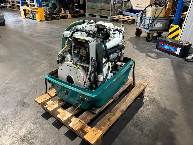 Mastervolt - whisper 6000 - generator - scheepsmotor - afbeelding 10 van  13