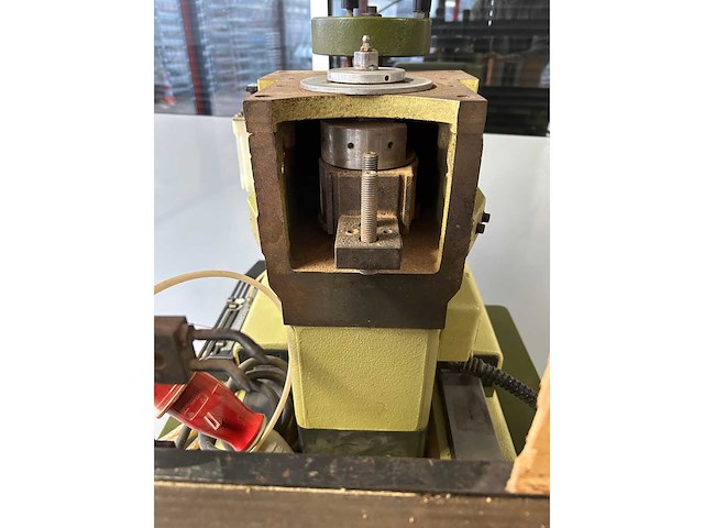 Masterwood om b1 horizontale gatensteek machine - afbeelding 12 van  14