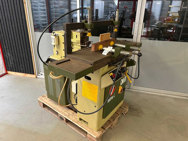 Masterwood om b1 horizontale gatensteek machine - afbeelding 13 van  14