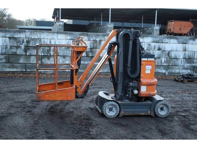 Masthoogwerker atn piaf 880r elektrisch 8.8m 2015 - afbeelding 1 van  1