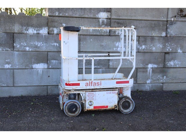 Masthoogwerker jlg 1230es elektrisch 5.66m 2013 - afbeelding 1 van  1