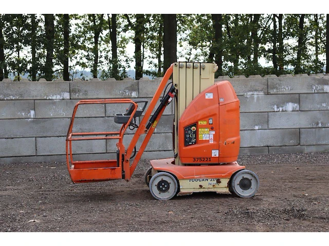 Masthoogwerker jlg toucan 10e elektrisch 200kg 10m 2013 - afbeelding 1 van  1