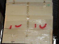 Mastiekhoeken op 7 pallets w.o. 75/75, 10/10 en 15/15. - afbeelding 1 van  2