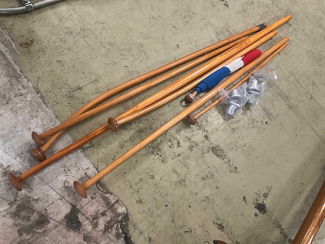 Maststokken - gelakt houten - overige bootonderdeel (7x) - afbeelding 1 van  4
