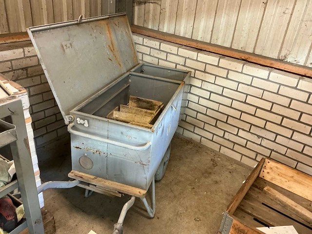 Matador gesloten materiaalwagen - afbeelding 2 van  2
