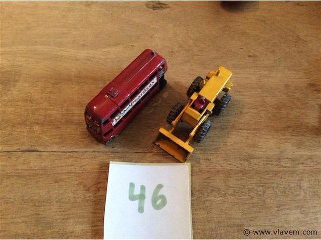 Matchbox 2stuks - afbeelding 1 van  2