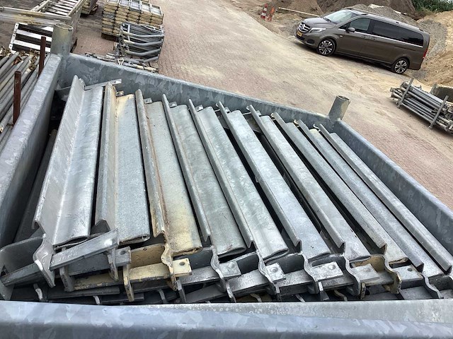 Matemco kwiksteigersysteem steiger - afbeelding 20 van  32