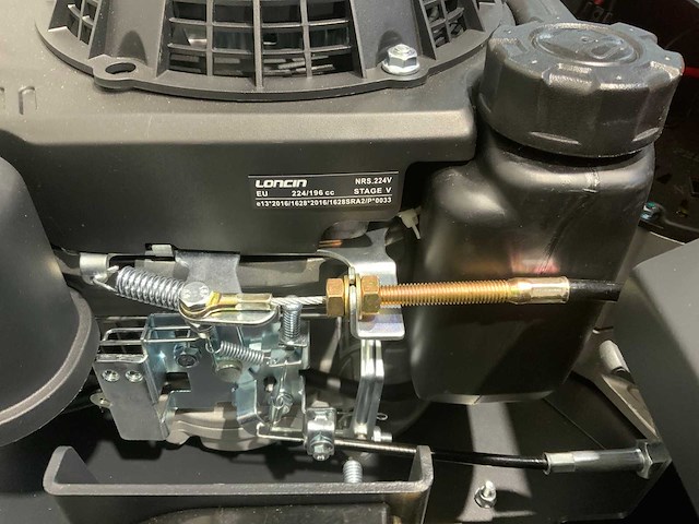 Mateng rm20 - grasmaaier op afstand bestuurbaar tot 600m - maaibreedte 53 cm - 224cc - lawn mower tracks - afbeelding 19 van  21