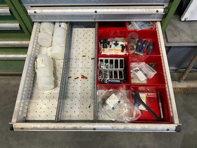 Materiaal- ladenkast met inhoud (3x) - afbeelding 9 van  19