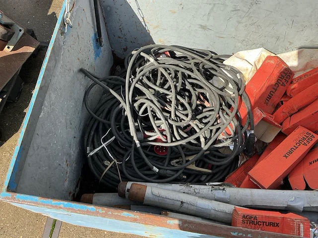 Materiaal container - afbeelding 4 van  5