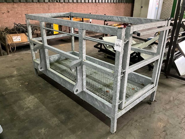 Materiaalbak “ongebruikt” - afbeelding 1 van  7