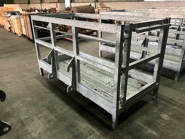 Materiaalbak “ongebruikt” - afbeelding 1 van  11