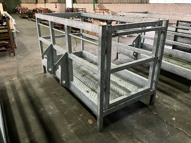 Materiaalbak “ongebruikt” - afbeelding 1 van  10