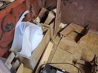 Materiaalcontainer v.v. verlichting - afbeelding 17 van  17