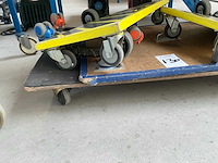 Materiaalkar (4x) - afbeelding 1 van  1