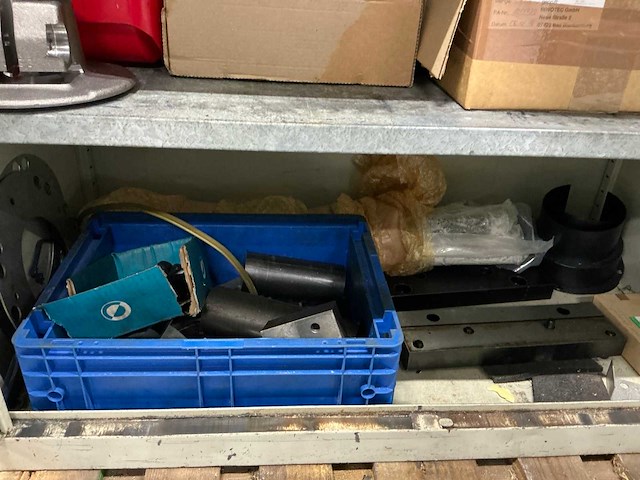 Materiaalkast met inhoud (2x) - afbeelding 3 van  14