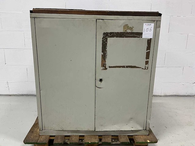 Materiaalkast met inhoud (2x) - afbeelding 1 van  14