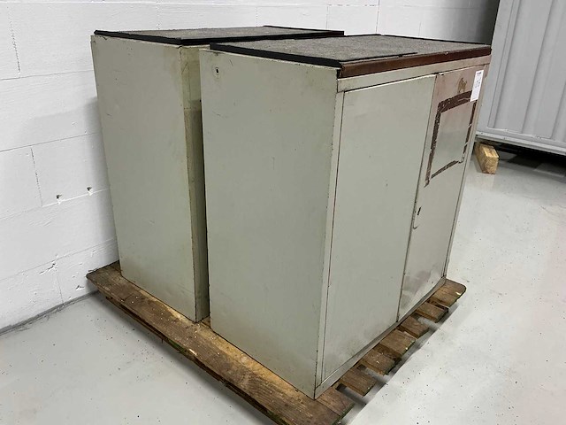 Materiaalkast met inhoud (2x) - afbeelding 8 van  14