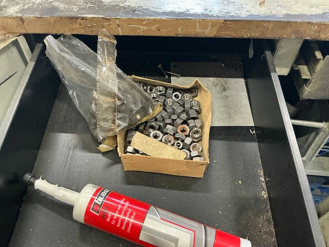 Materiaalkast met inhoud - afbeelding 5 van  7