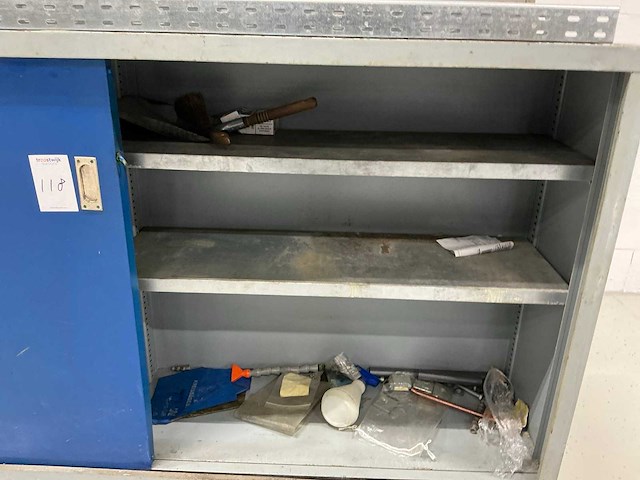 Materiaalkast met inhoud - afbeelding 5 van  6