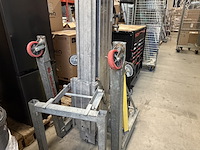Materiaallift/plateaulift tot 7,5 meter hoog sumner, model 2124 - afbeelding 2 van  10