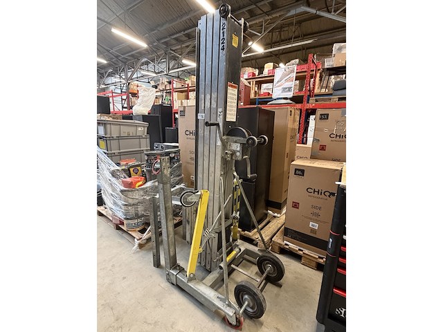 Materiaallift/plateaulift tot 7,5 meter hoog sumner, model 2124 - afbeelding 3 van  10