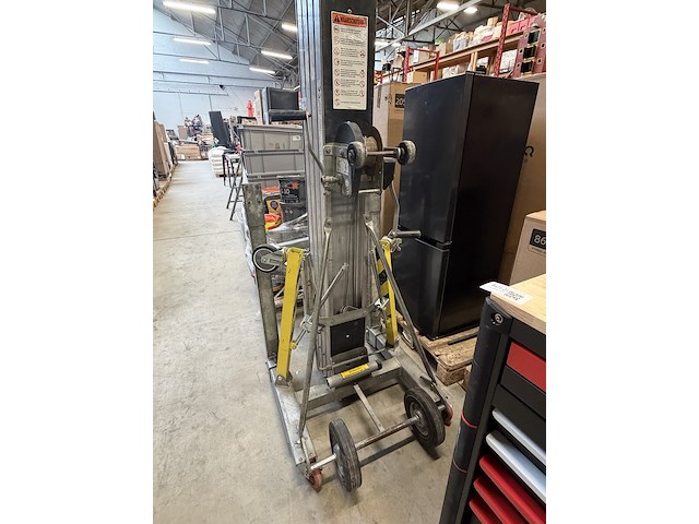 Materiaallift/plateaulift tot 7,5 meter hoog sumner, model 2124 - afbeelding 10 van  10