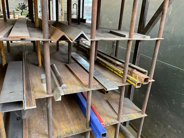 Materiaalrek en rollenbaan - afbeelding 2 van  21