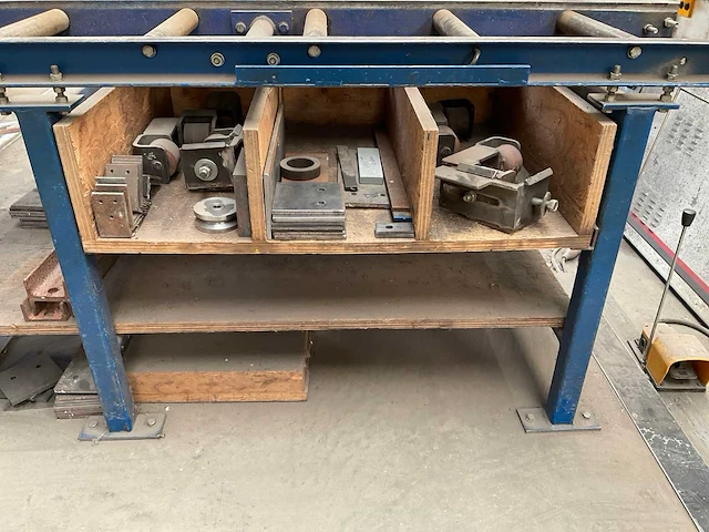 Materiaalrek en rollenbaan - afbeelding 10 van  21