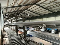 Materiaalstelling met partij rvs, aluminium en stalen profielen – 2800 × 1400 × 2200 mm - afbeelding 9 van  13
