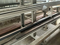 Materiaalstelling met partij rvs, aluminium en stalen profielen – 2800 × 1400 × 2200 mm - afbeelding 13 van  13