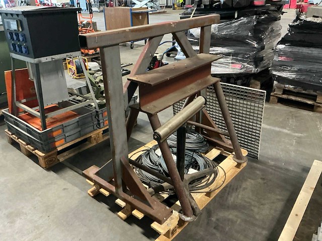 Materiaalsteun en staalkabel - afbeelding 1 van  5