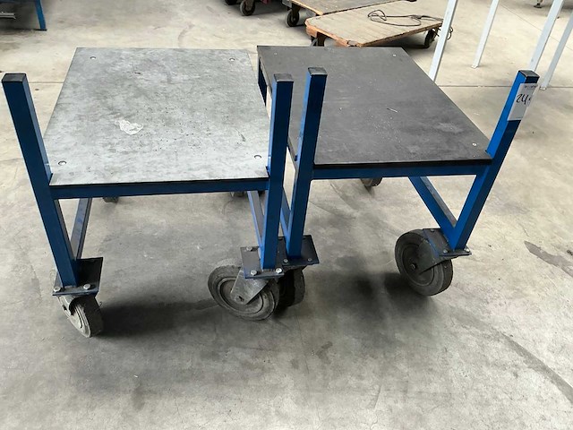 Materiaalwagen (2x) - afbeelding 1 van  2