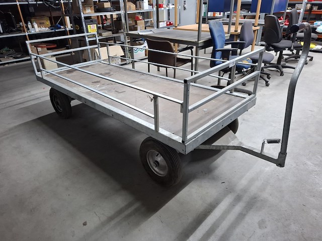 Materiaalwagen - afbeelding 1 van  5