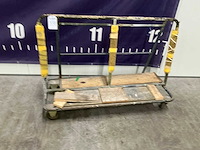 Materiaalwagen - afbeelding 2 van  4