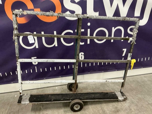 Materiaalwagen - afbeelding 3 van  6