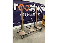 Materiaalwagen - afbeelding 2 van  5