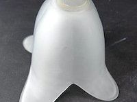 Matglazen bloem als schaal - afbeelding 5 van  5