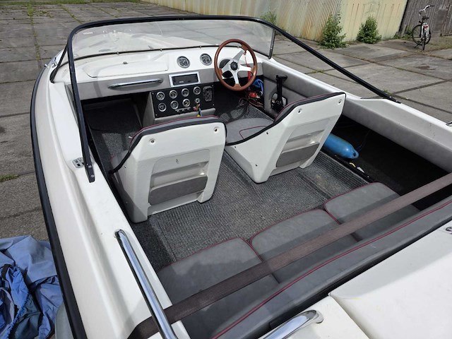 Mator - speedboot 130 pk inboard met trailer - afbeelding 14 van  39
