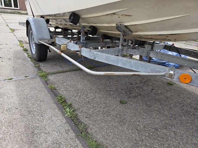 Mator - speedboot 130 pk inboard met trailer - afbeelding 33 van  39