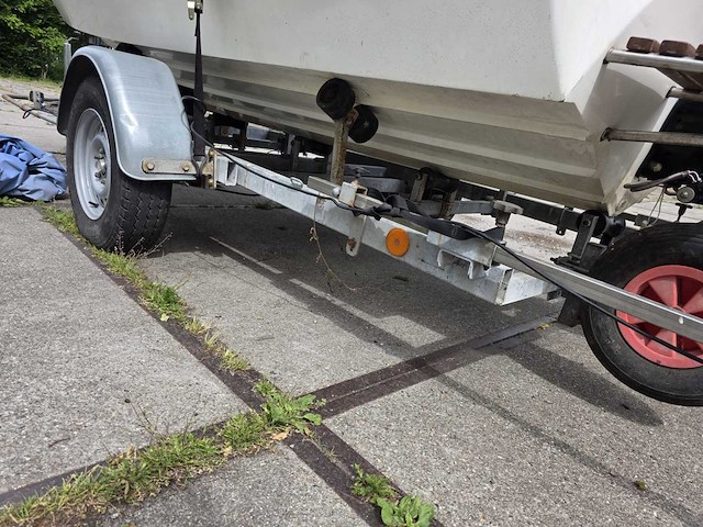 Mator - speedboot 130 pk inboard met trailer - afbeelding 34 van  39