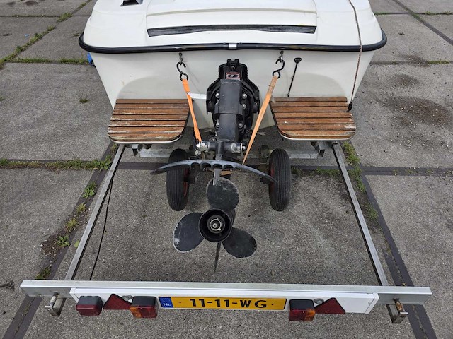 Mator - speedboot 130 pk inboard met trailer - afbeelding 36 van  39