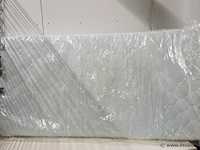 Matras - afbeelding 1 van  1