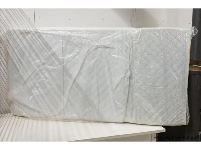 Matras - afbeelding 1 van  1